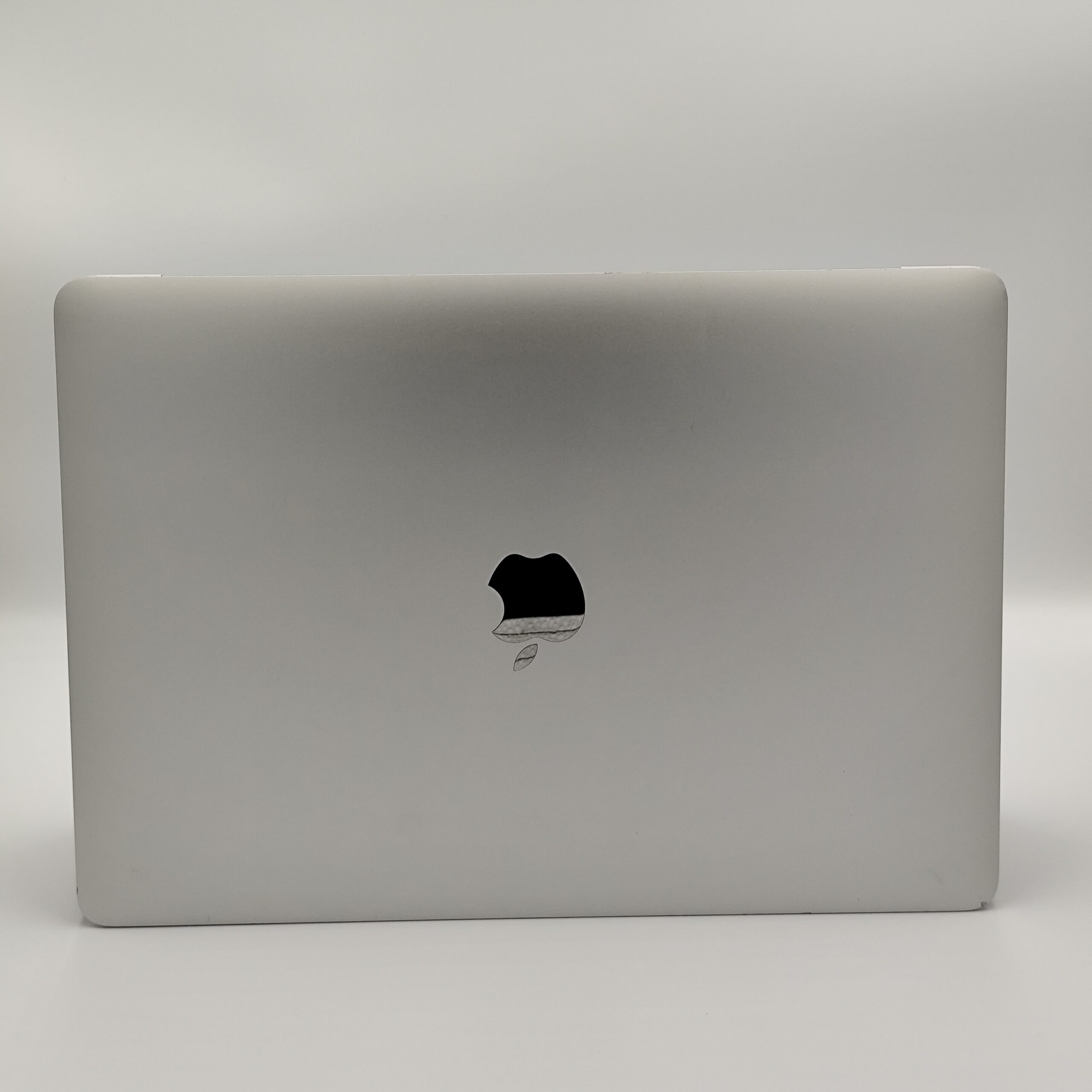 Apple MacBook Pro 2020 |M1, 16GB Ram, 512GB SSD|13″| Pre-owned