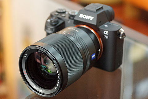 カールツァイス Distagon 『SEL35F14Z』が大幅値下げ！ソニーストア