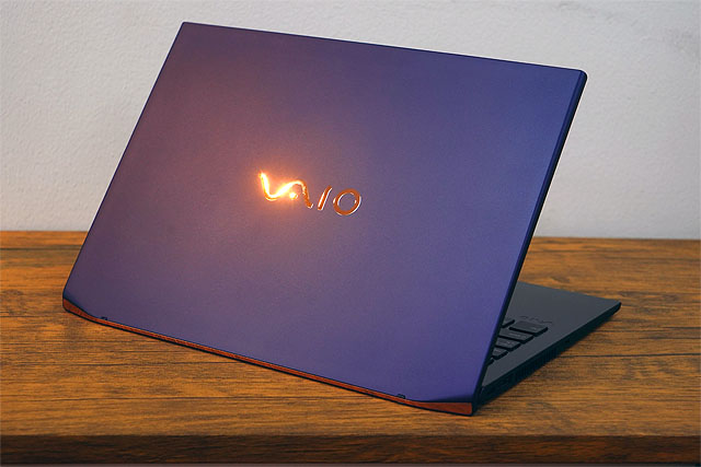 レビュー】最強モバイルノートPC『VAIO SX14-R』勝色特別仕様 実機