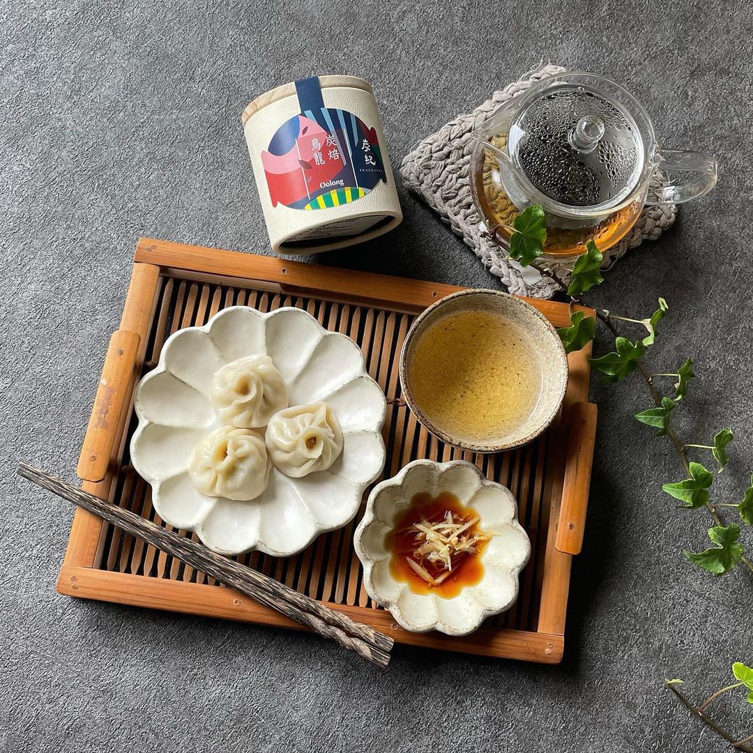 化粧箱入り】四季シリーズ（茶葉50g缶）2種セット（金萱茶／烏龍茶