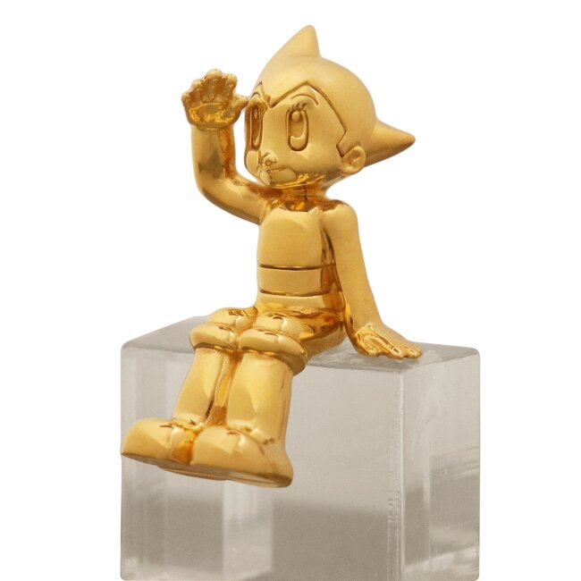 鉄腕アトム』アニメ放送開始60周年記念 純金フィギュア販売中！｜虫ん