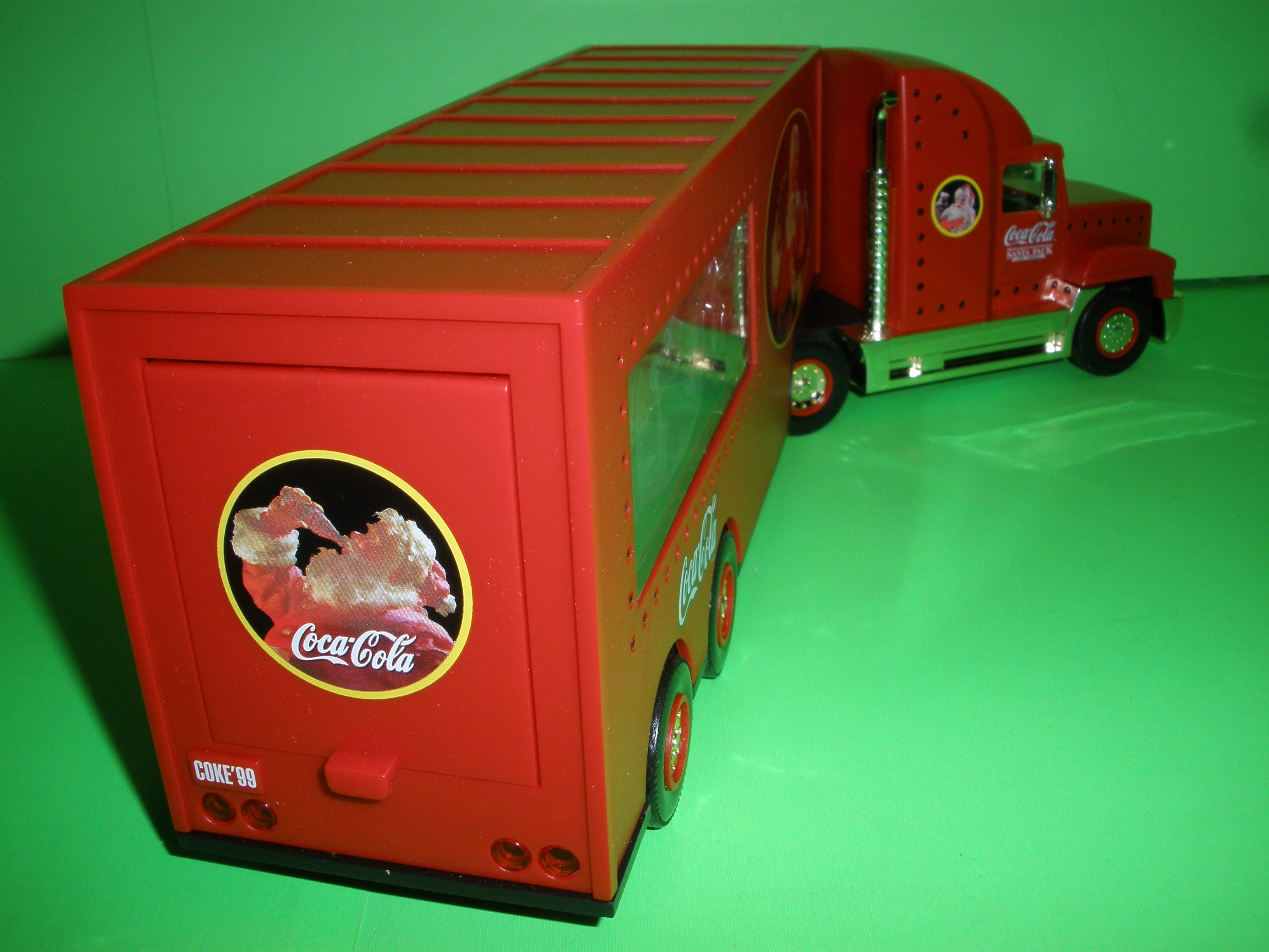 Coca-Cola 1999 Holiday Classic Car Carrier Truck - Gold Version