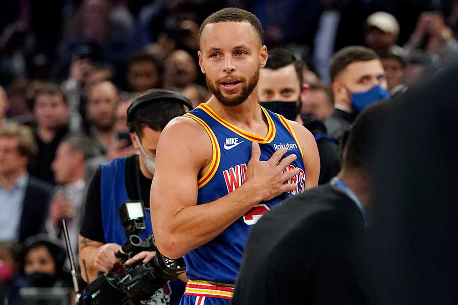 名手カリーがNBA史上最多3ポイント2974本成功 前記録保持者レイ