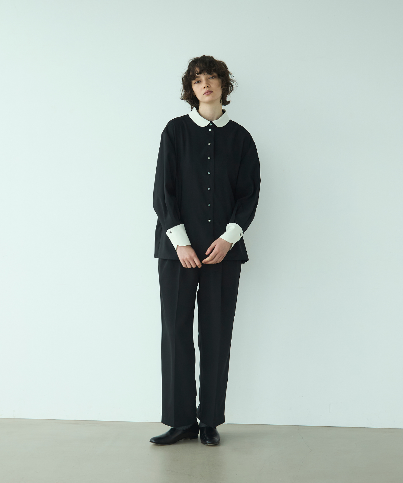 ≪通常販売≫round bicolor toro blouse（ラウンドバイカラートロ