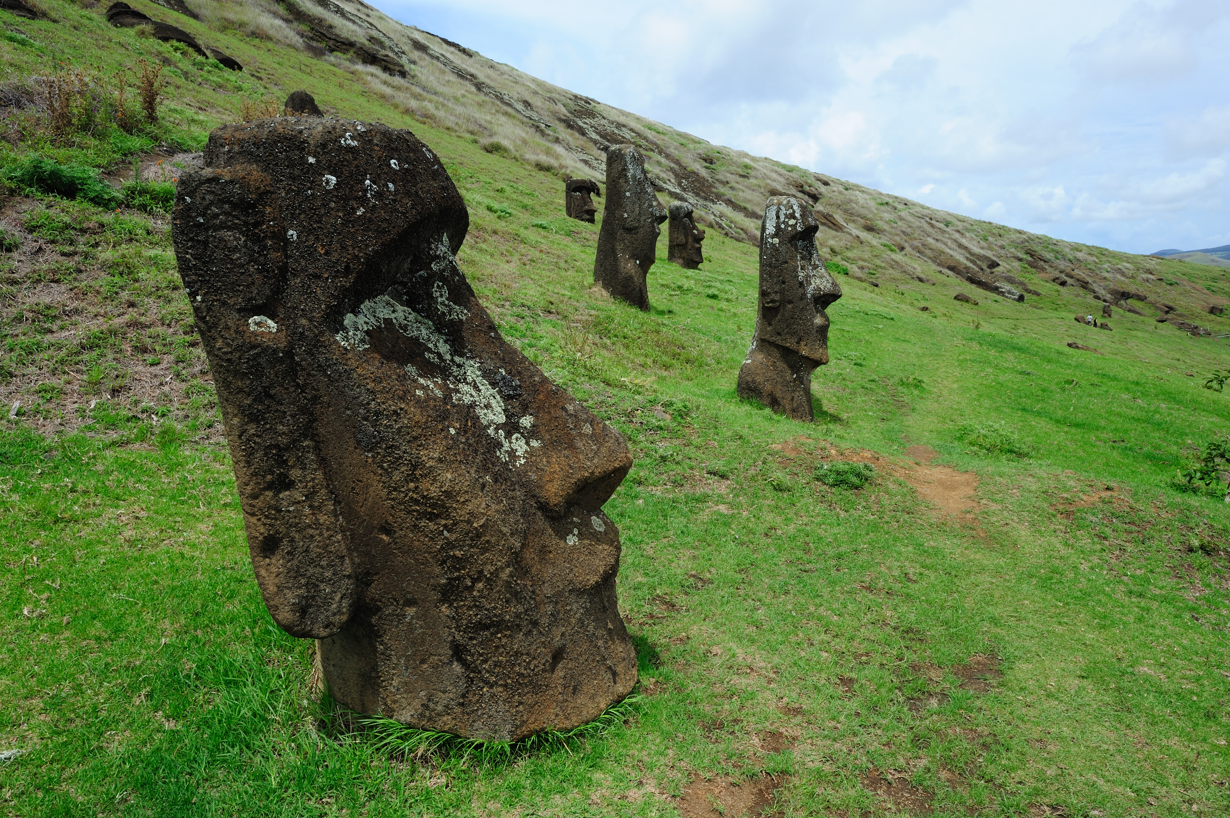 moai / moai;1 （Jimanica初期参加作） Making the moai – The Past
