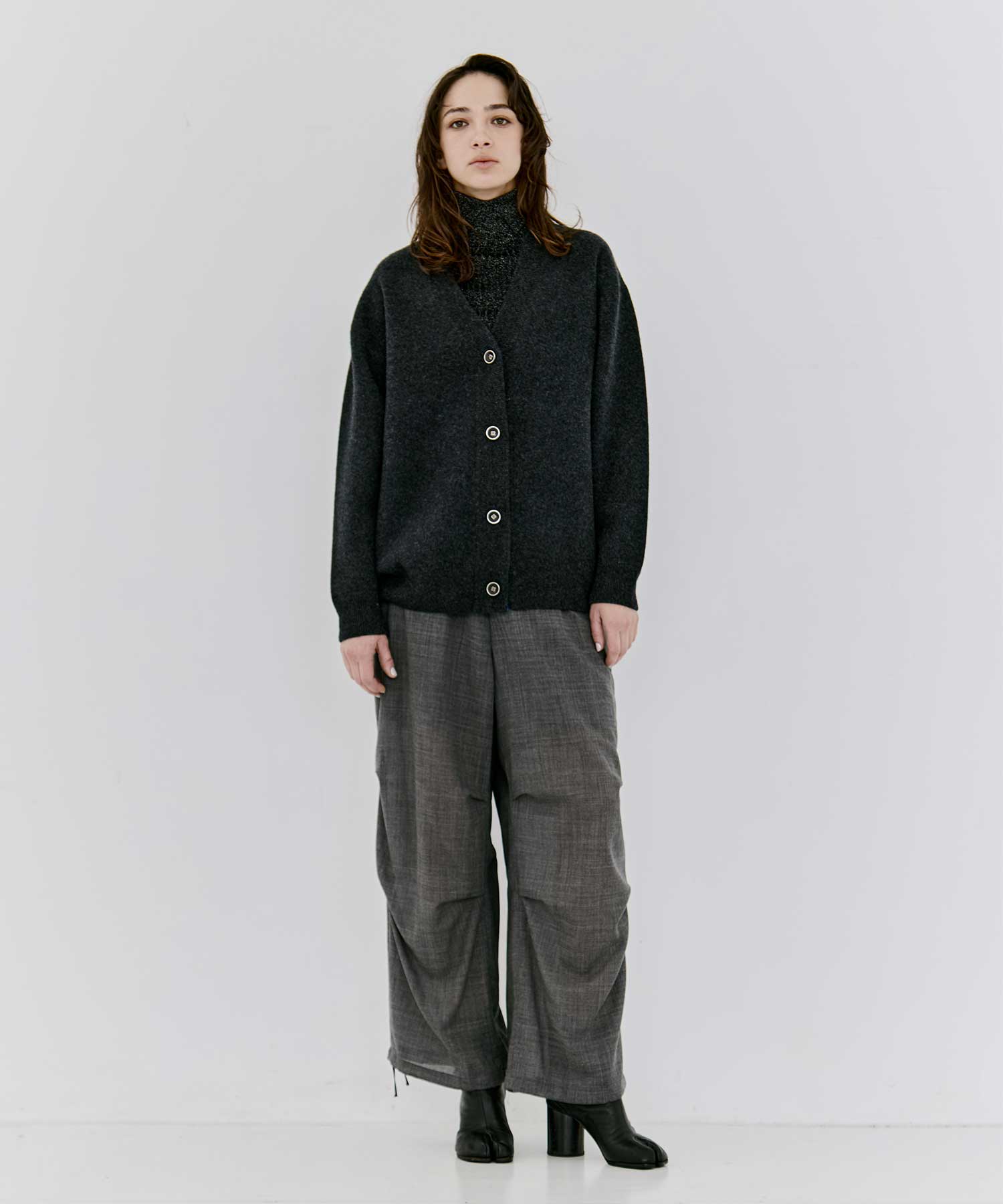 CASHMERE REVERSIBLE CARDIGAN(40 DARK GREY): THE TOKYO: WOMENS｜THE