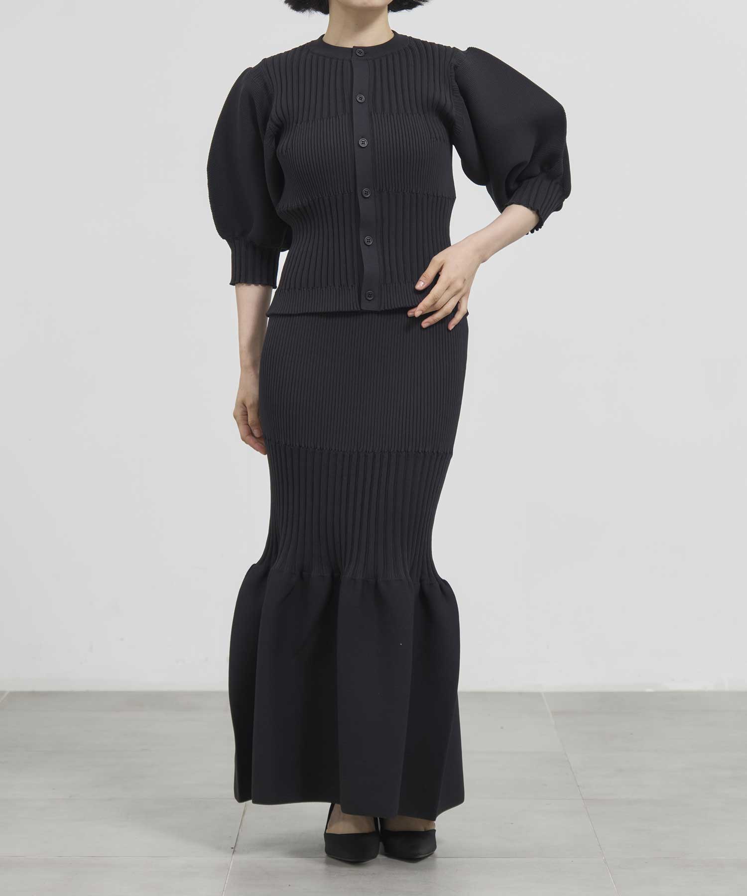 FLUTED SHORT PUFF SLEEVE CARDIGAN｜CFCL（シーエフシーエル）正規