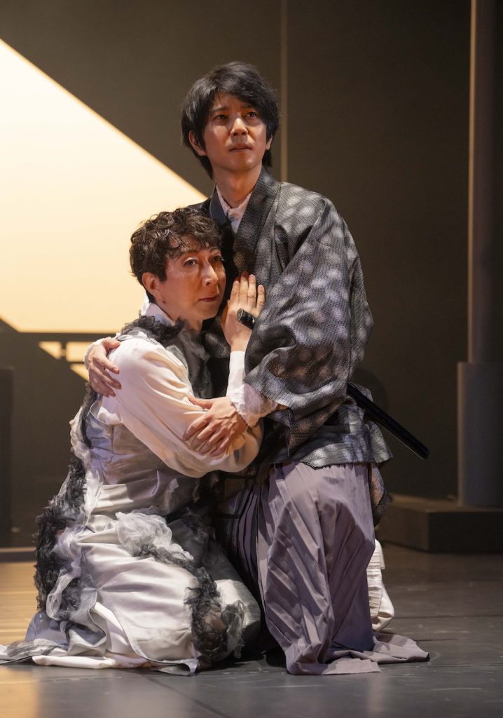 篠井英介,安里勇哉etc.出演 超攻撃型“新派劇”『天守物語』開幕