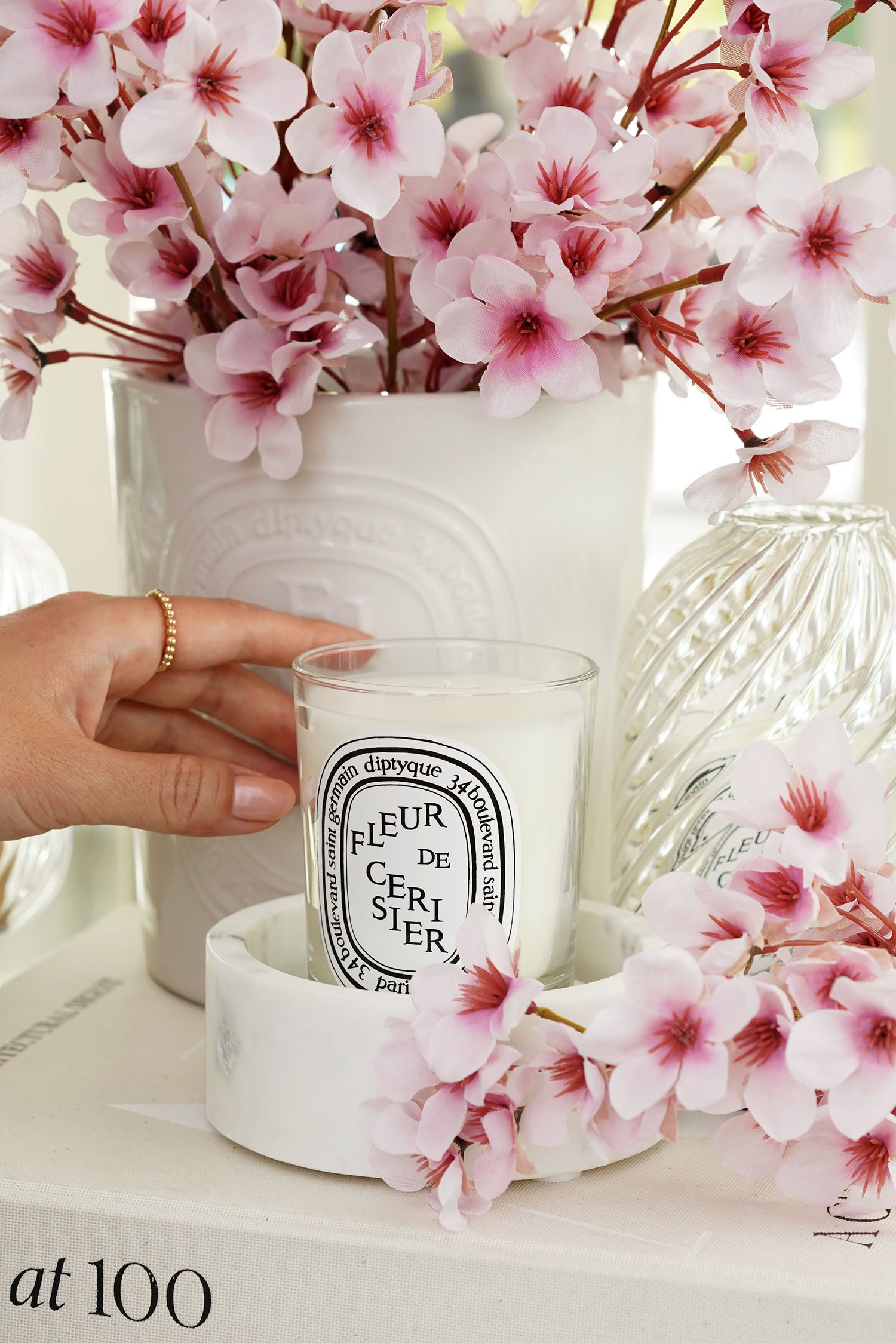 Diptyque Fleur de Cerisier / Cherry Blossom Candle - The Beauty