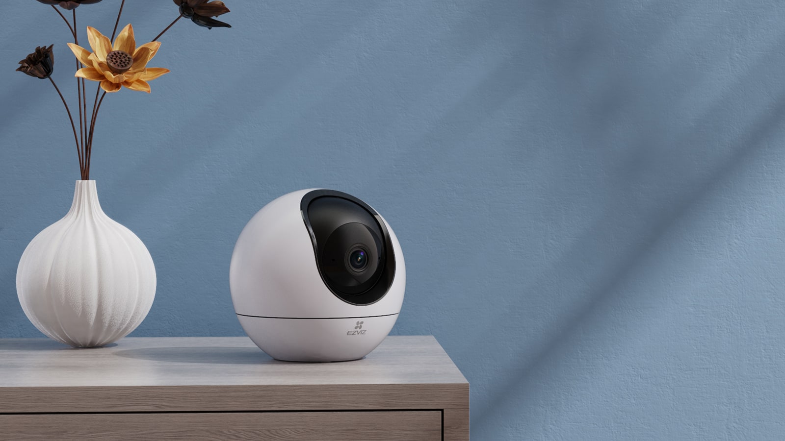 EZVIZ C6 2K+ smart home camera reduces image overexposures and
