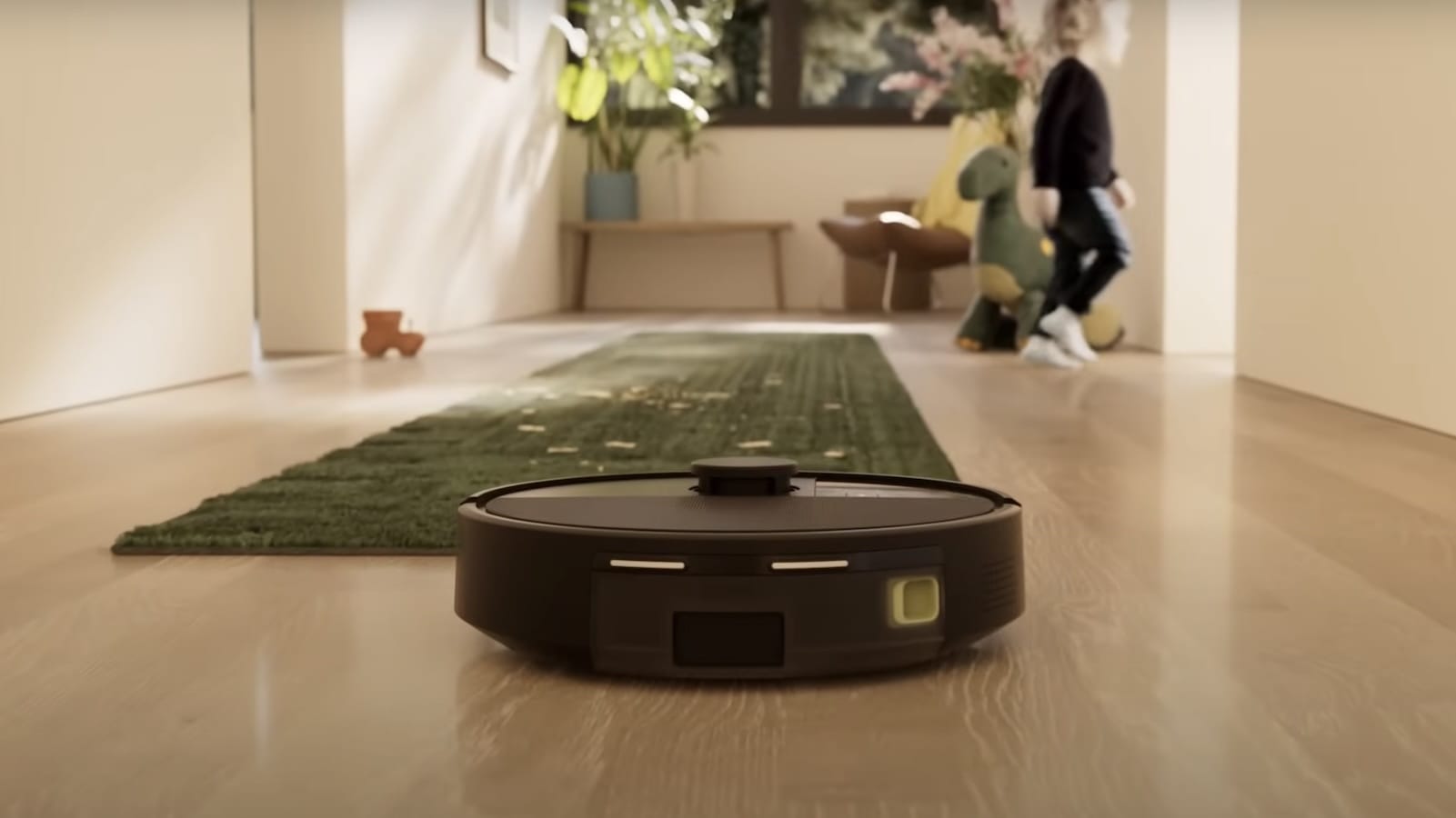 iRobot Roomba Max 705 is designed for pet-loving homes!
