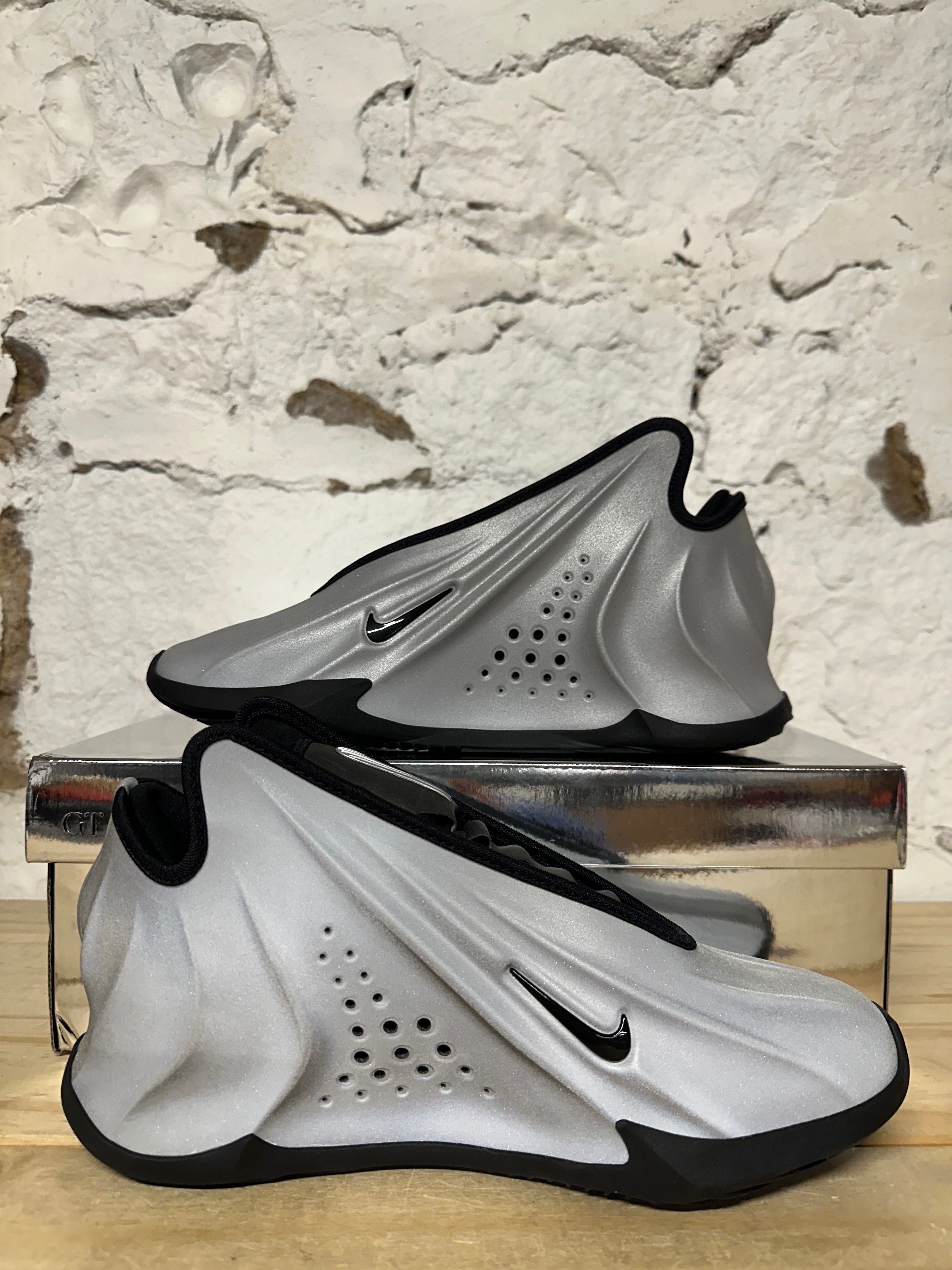 Nike GT Future Metallic Silver Sz 7 DS – The Gallery Online
