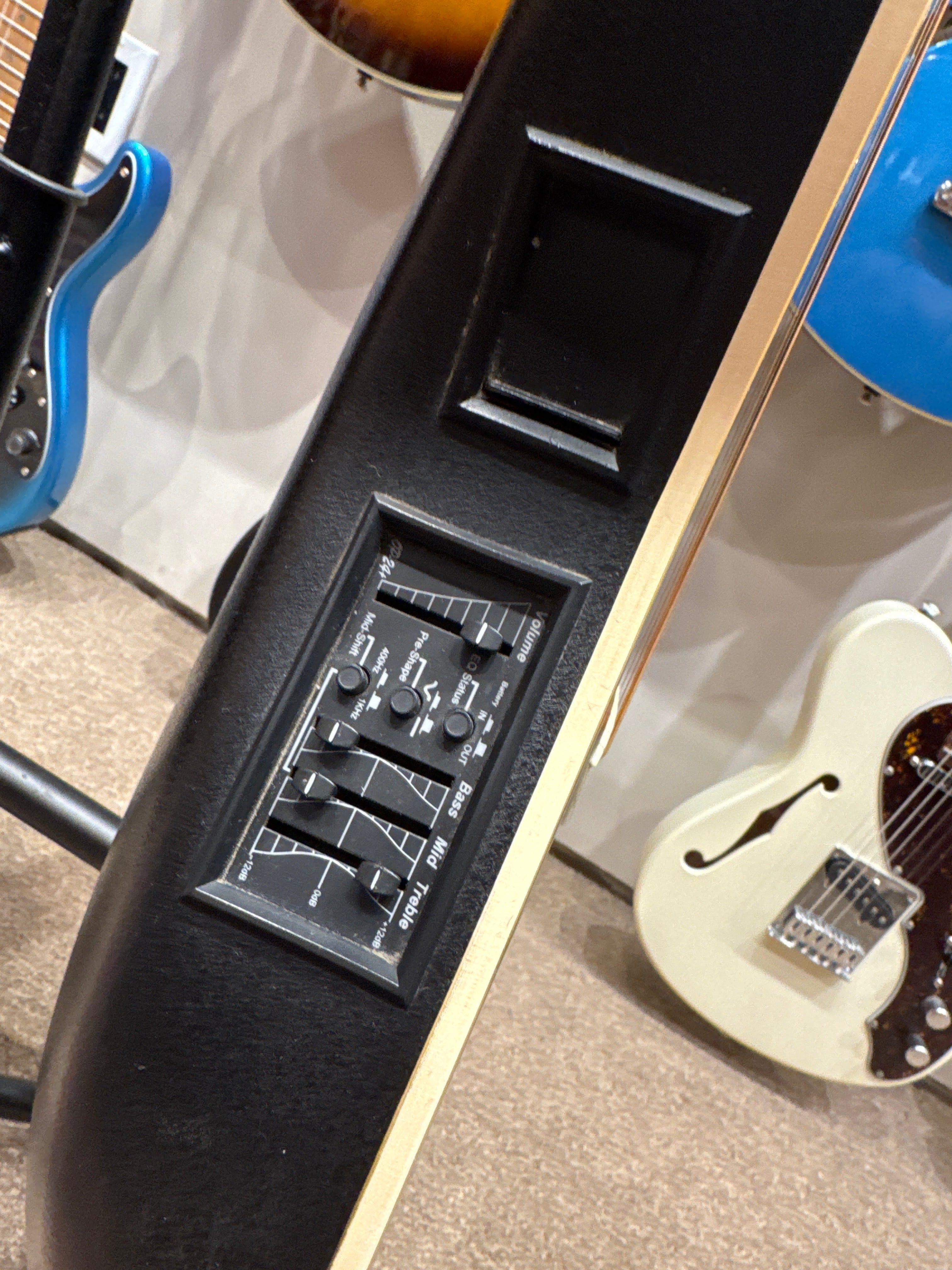 Ovation Standard Balladeer 1861 - Excellent – The Guitar Boutique