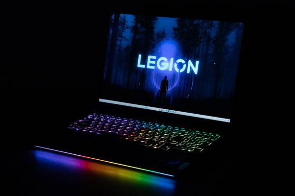 レノボ Legion Pro 7i Gen 8 16型の実機レビュー - the比較