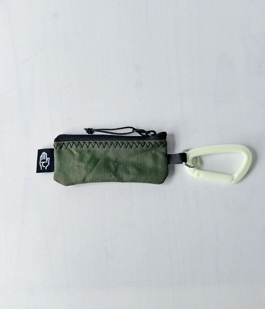 DESCENDANT/HANGG NARROW LIP CASE TAKES HANDS (OLIVE DRAB)