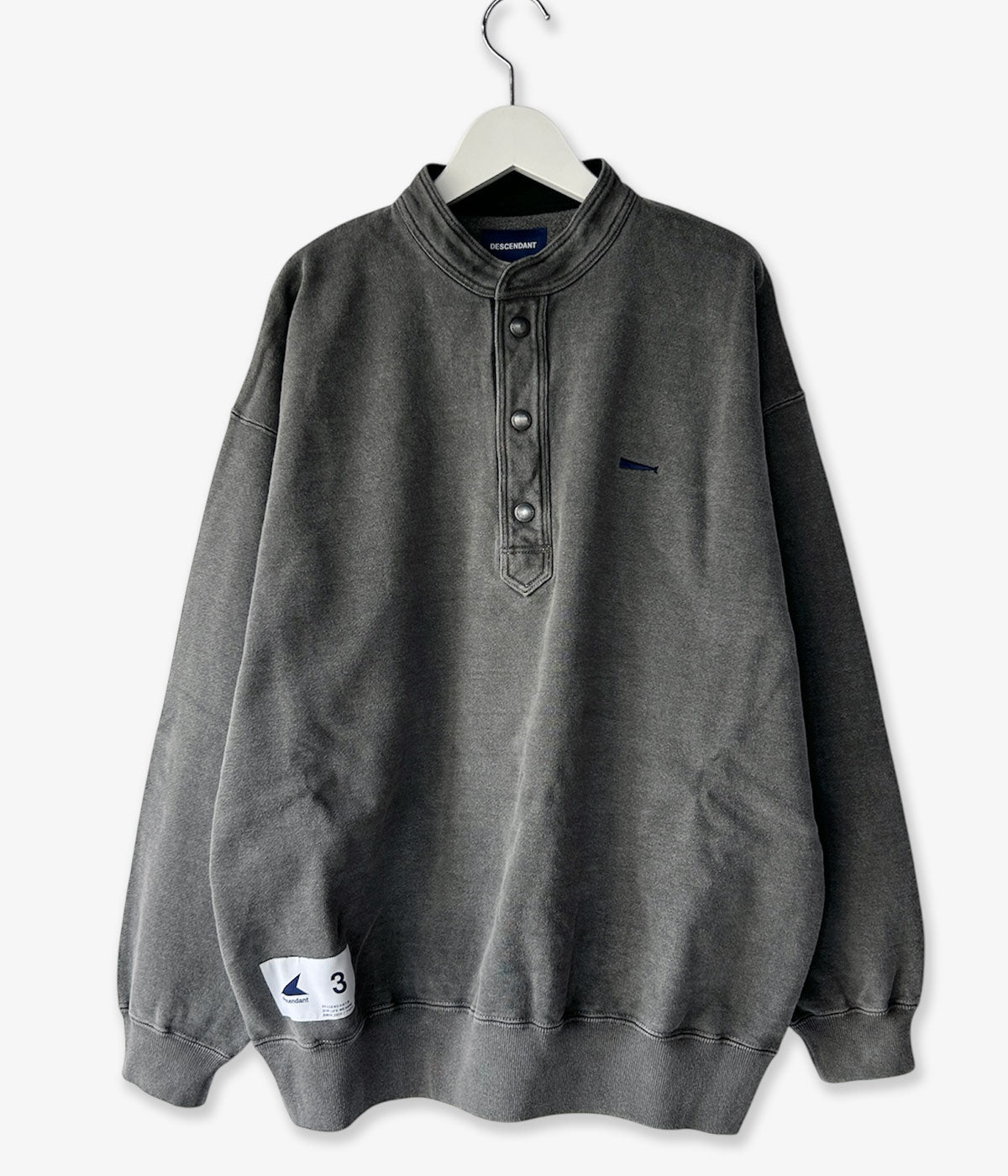 DESCENDANT/VOIL HENLEY NECK PIGMENT DYE (BLACK)