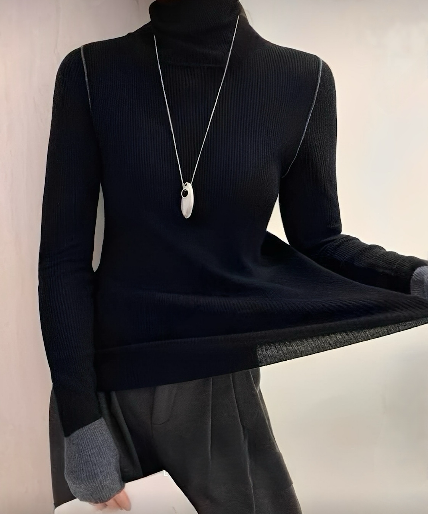 ウールポイント配色タートルネックニット | THEODORIC.dy公式通販