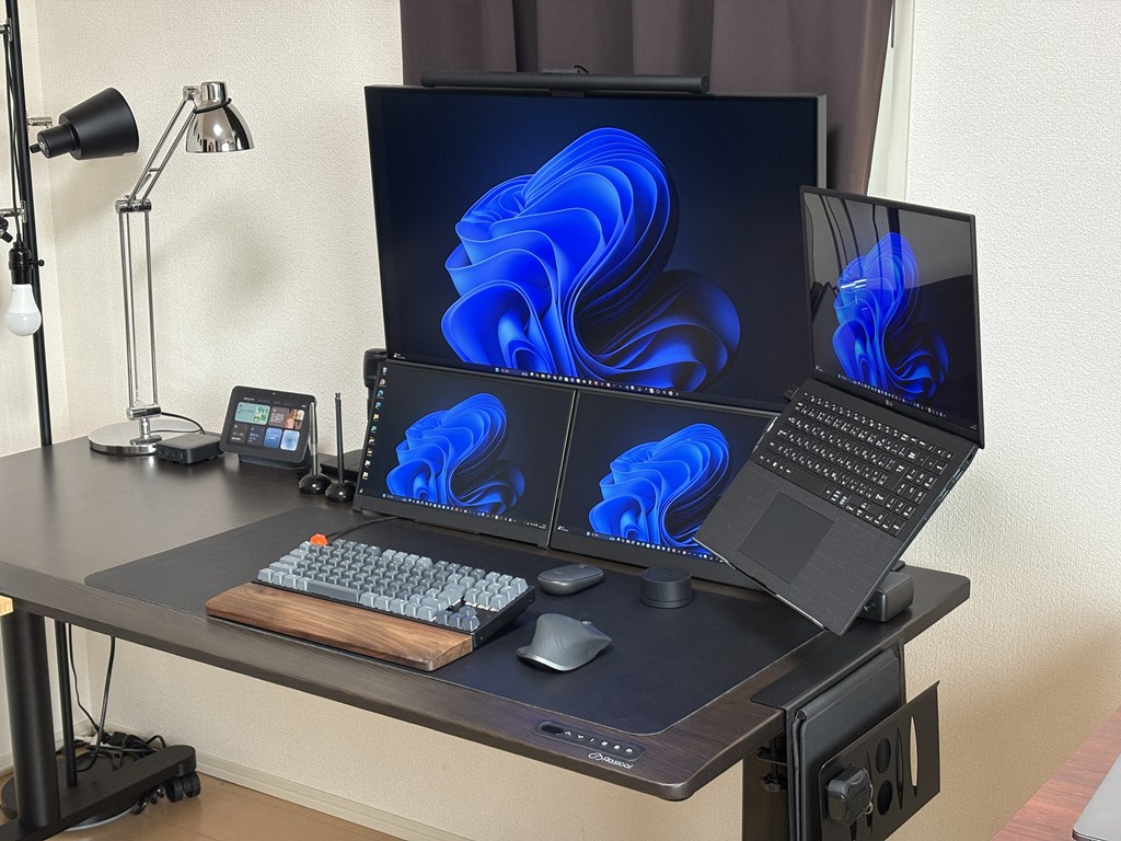 Rasical Monitor Arm レビュー｜デスク面から74cmの高さが出る高級