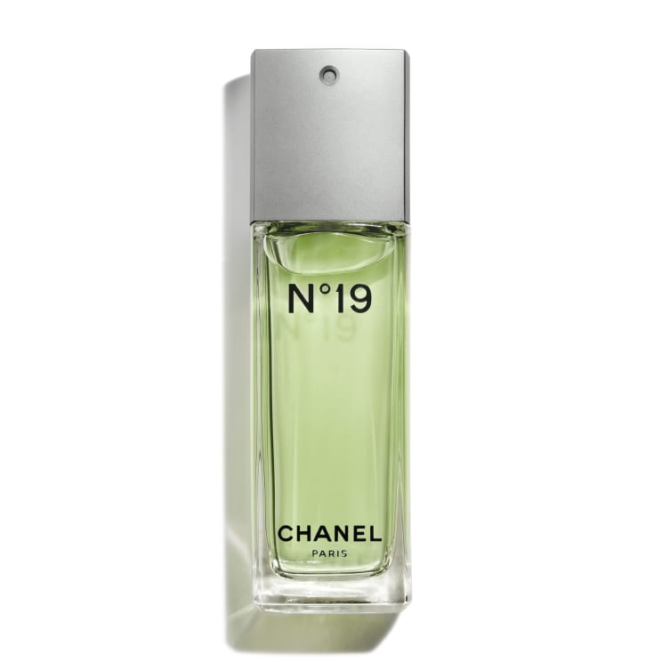 Chanel No. 19 Eau de Toilette | The Scented Hound