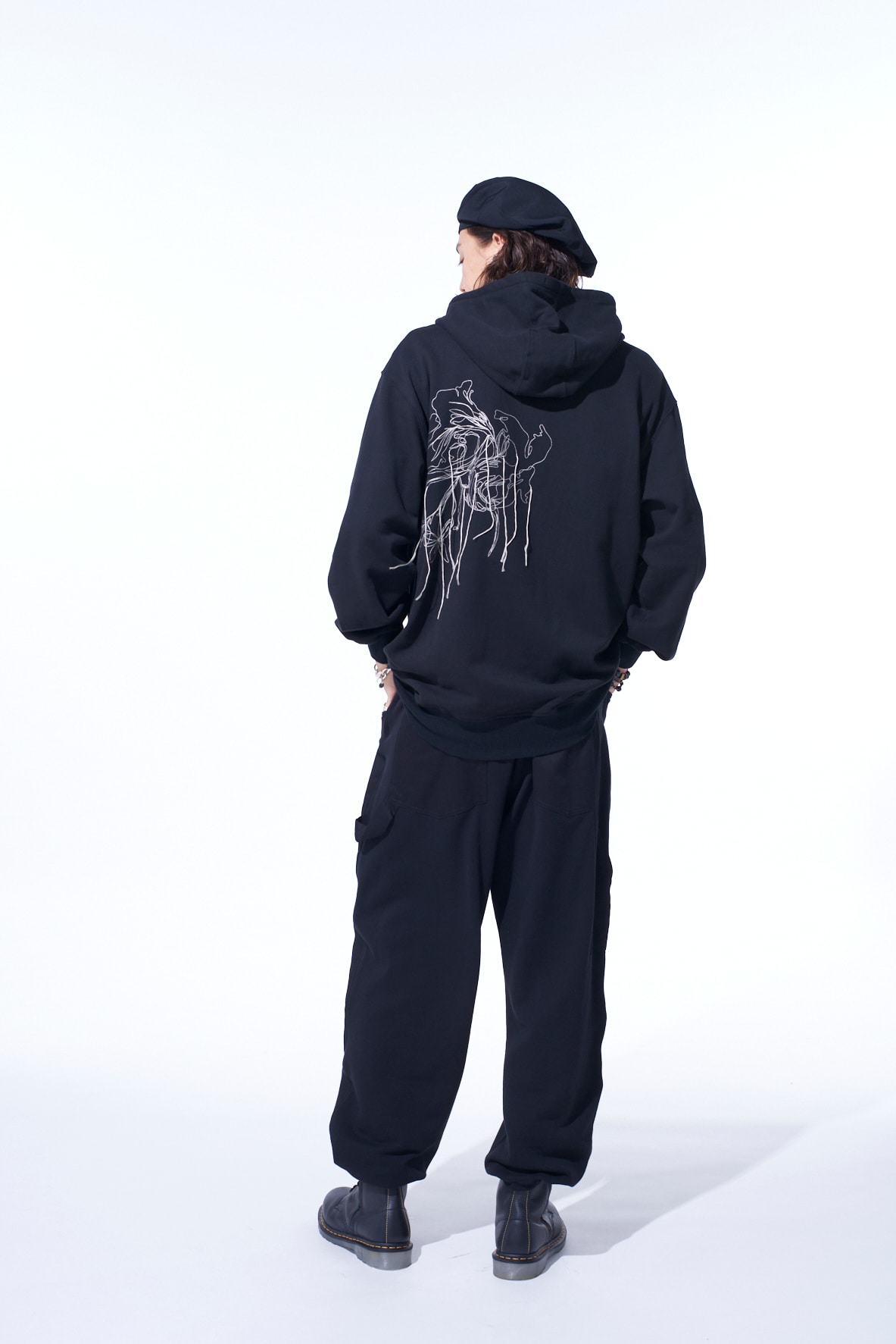 FRENCH TERRY FLOWER EMBROIDERY ZIP-UP HOODIE(S Black): S'YTE｜THE