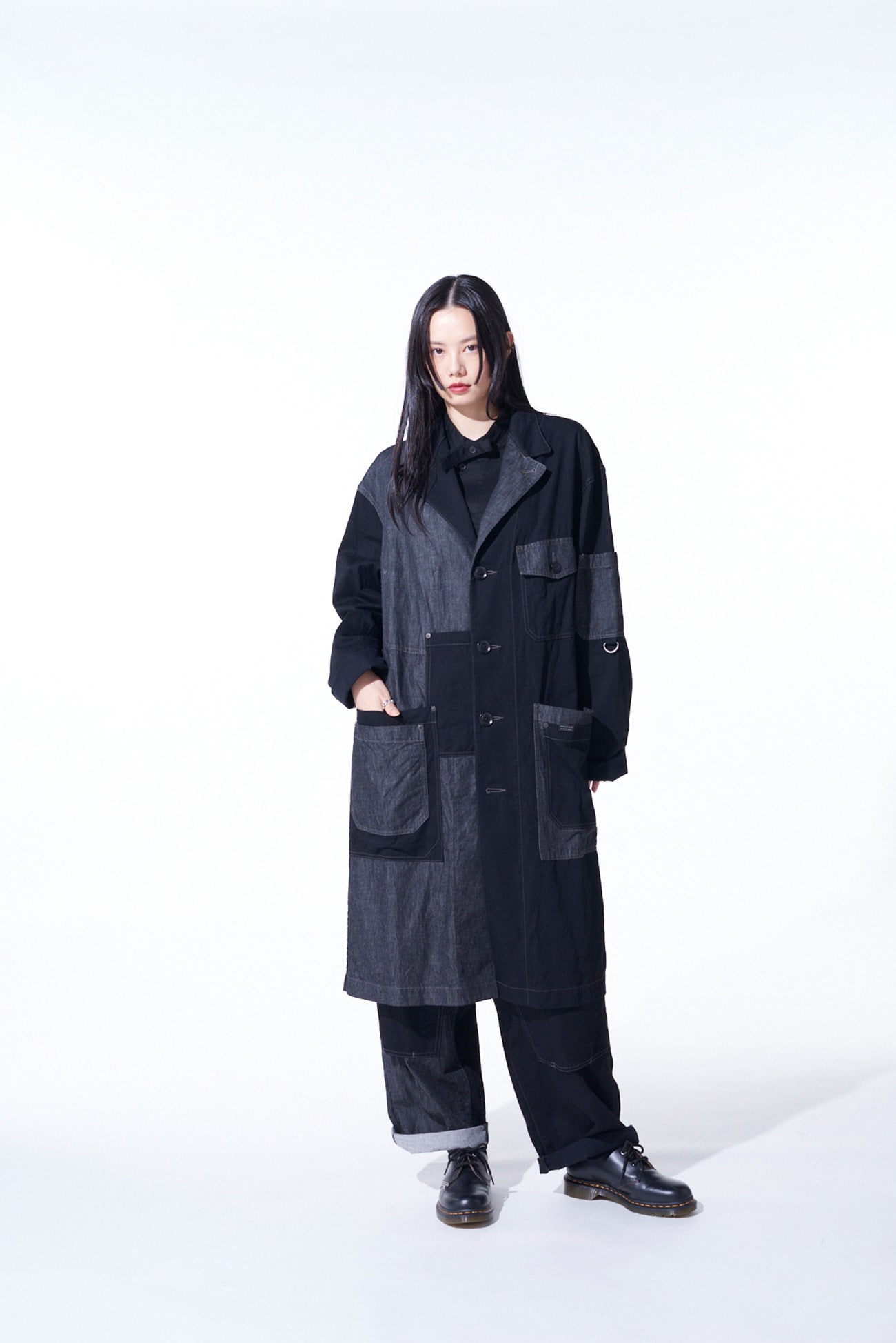 7oz DENIM CRAZY PATCHWORK SHOP COAT(M Black): S'YTE｜THE SHOP