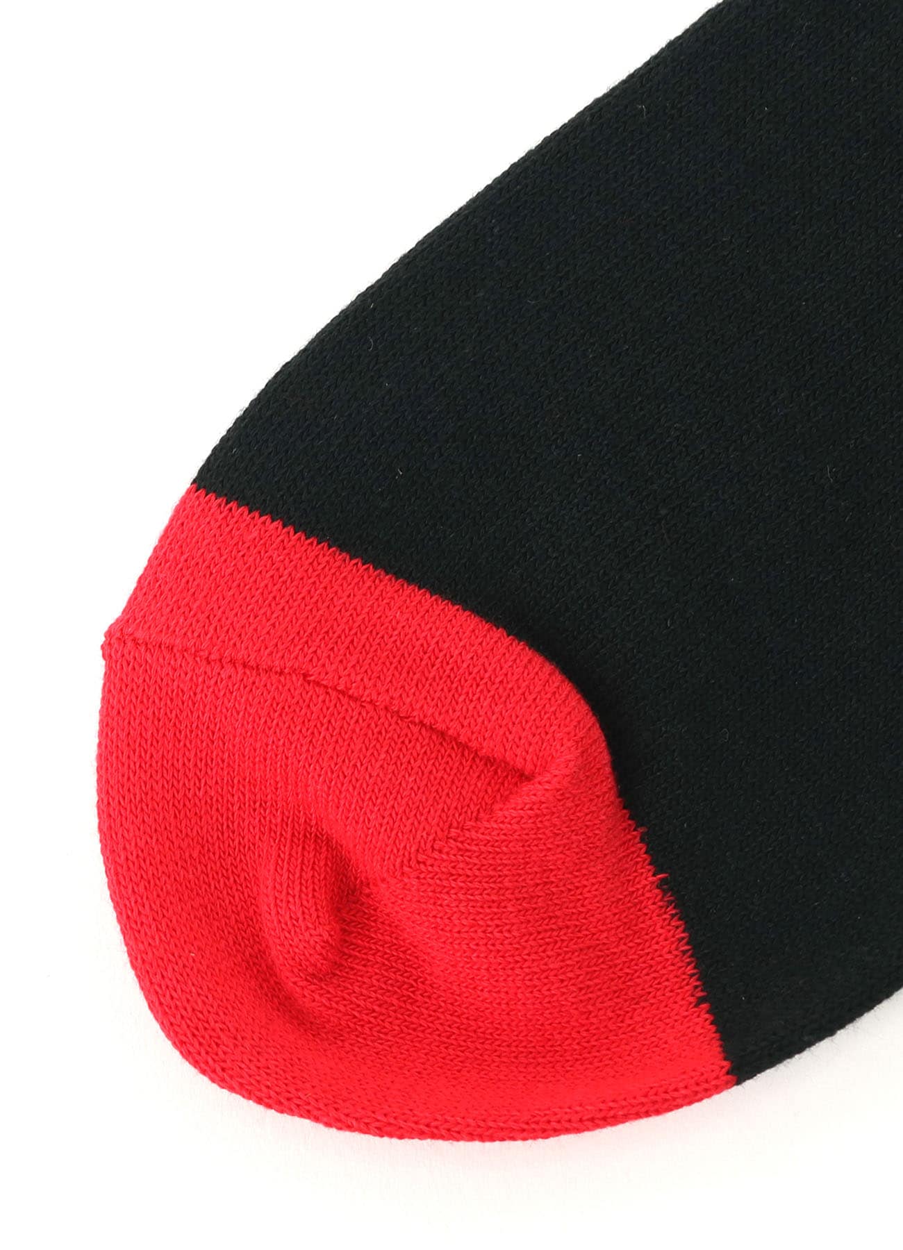 COTTON PLAIN STITCH FLORAL SOCKS(S Red): S'YTE｜THE SHOP YOHJI