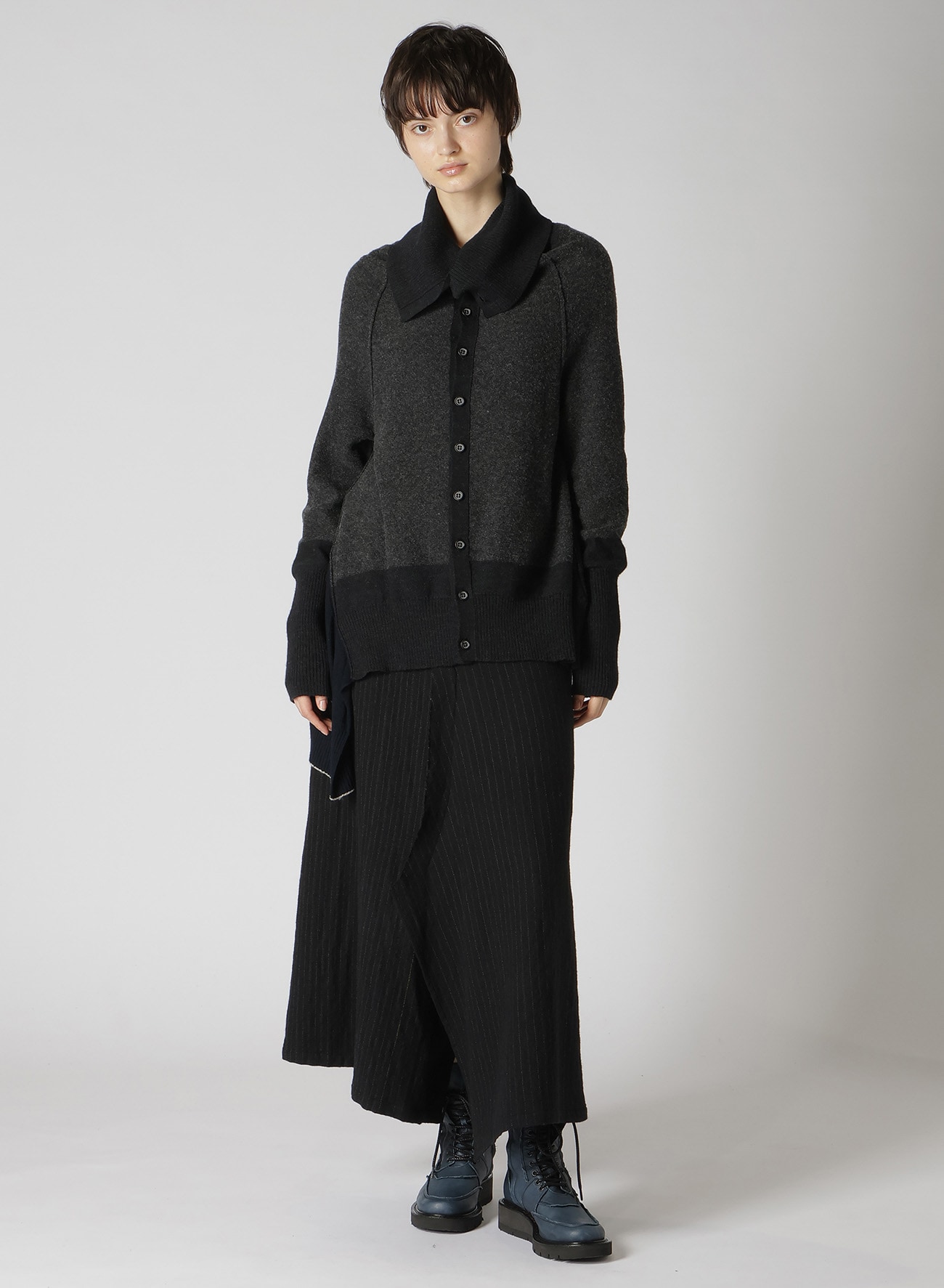 REVERSE STITCHES SIDE DRAPE CARDIGAN(S Charcoal): Vintage｜Special