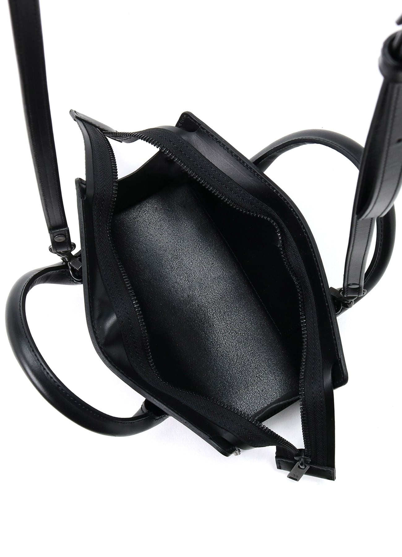 SEMI-GLOSS LEATHER CHOPPED SQUARE MINI BAG(FREE SIZE Black): Y's