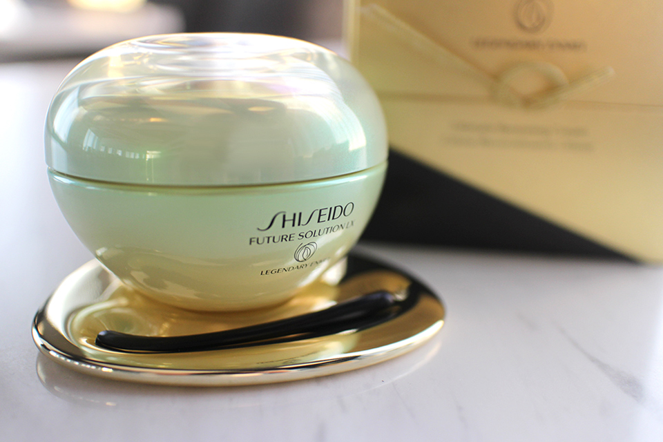 肌印象を一新し、凛と艶めく光沢肌へ。｜SHISEIDO フューチャー