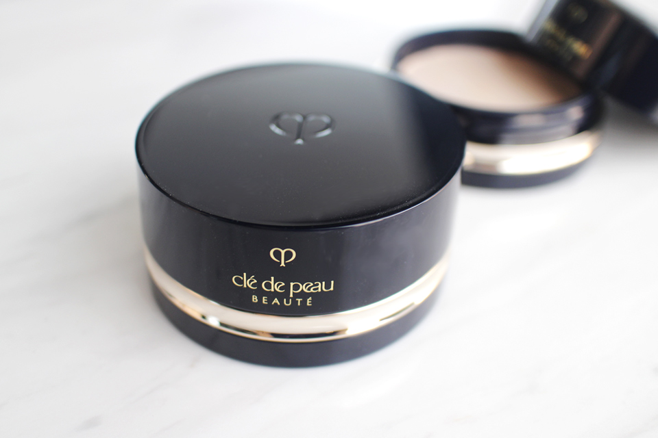 繊細な輝きのヴェールで品格あふれる肌へ。｜クレ・ド・ポー ボーテ