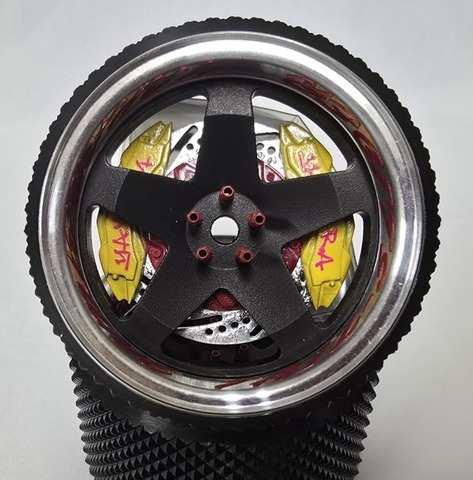 テールスライダーのアルミステアリングとフタバ用カーボンハンドル