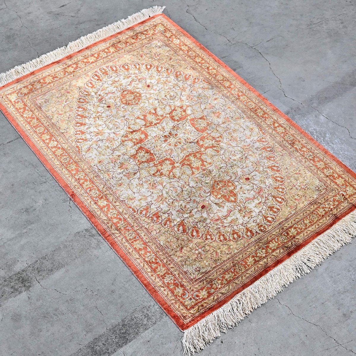 楽天市場】ペルシャ絨毯 シルク クムの通販