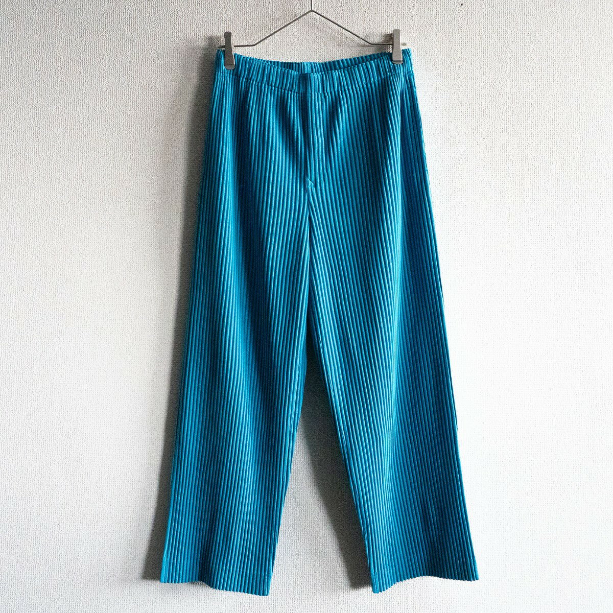 ISSEY MIYAKE 青色 プリーツ ガウチョパンツ ISSEY MIYAKE 青色