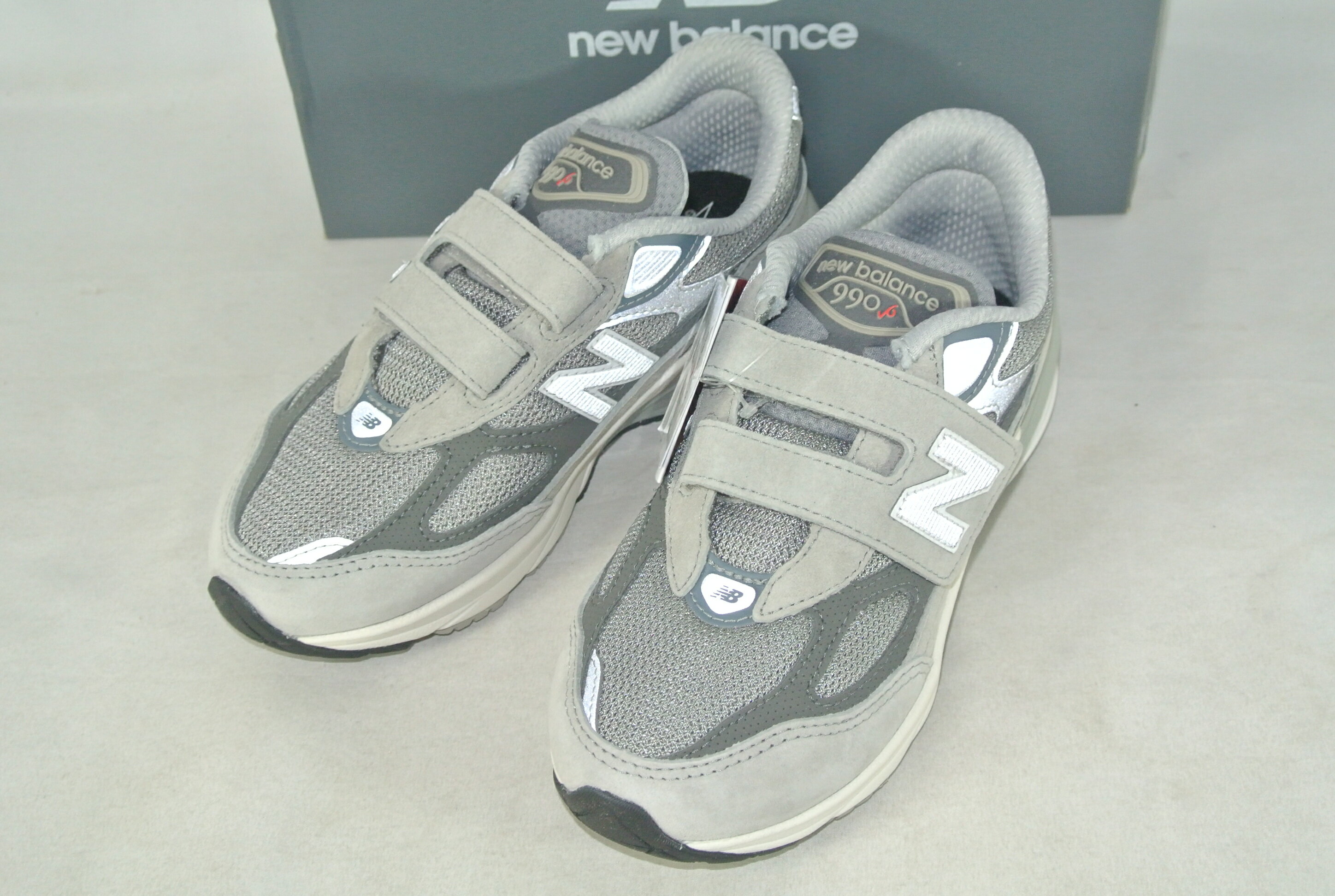 楽天市場】new balance pv990の通販