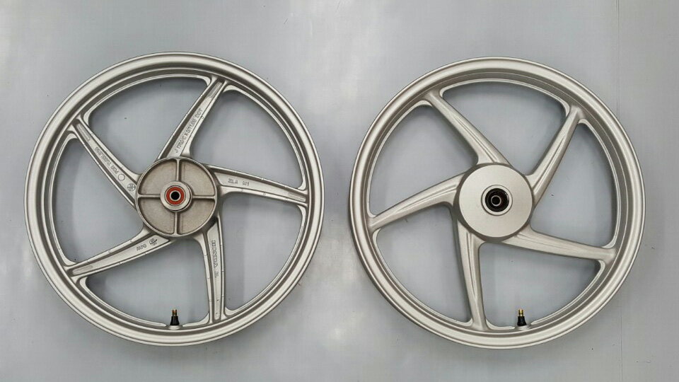 CB1100 純正キャストホイール フロント&リヤセット CB1100 純正