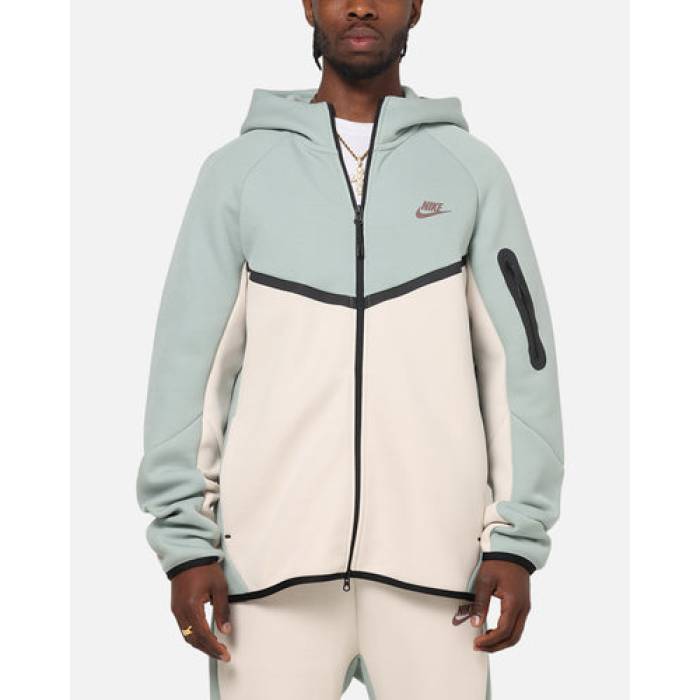 楽天市場】ナイキ スポーツウェア テック フリース ウィンドランナーの通販