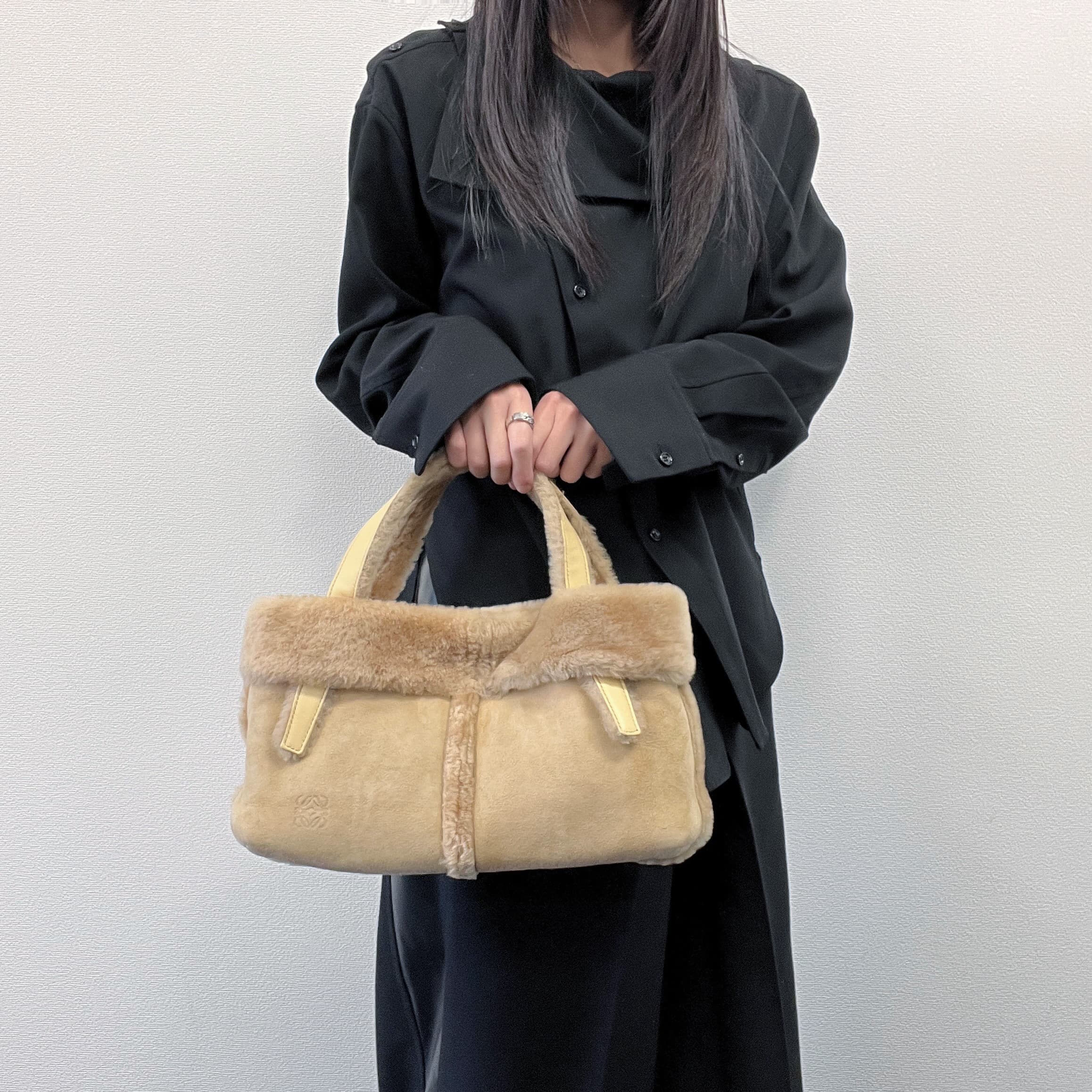 楽天市場】ロエベ ムートン（バッグ・小物・ブランド雑貨）の通販