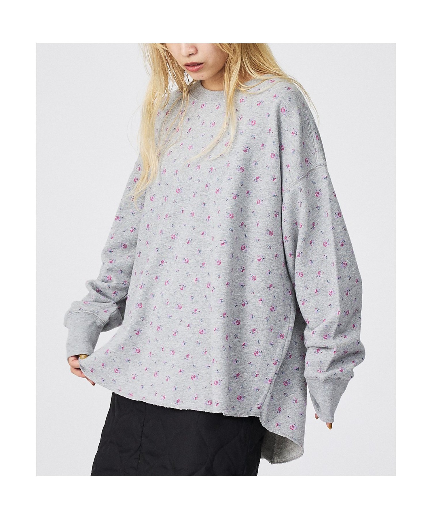 ビアズリー 袖パフトレーナー グレー 花柄 ビアズリー 袖パフ