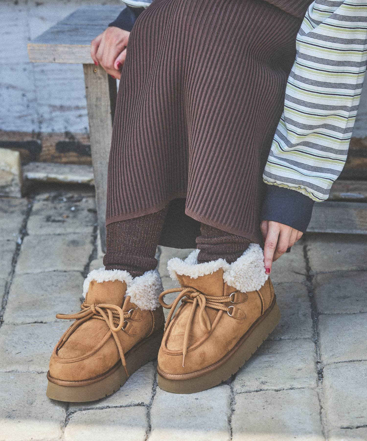 楽天市場】niko and  オリジナルフェイクムートンモカシンブーツ