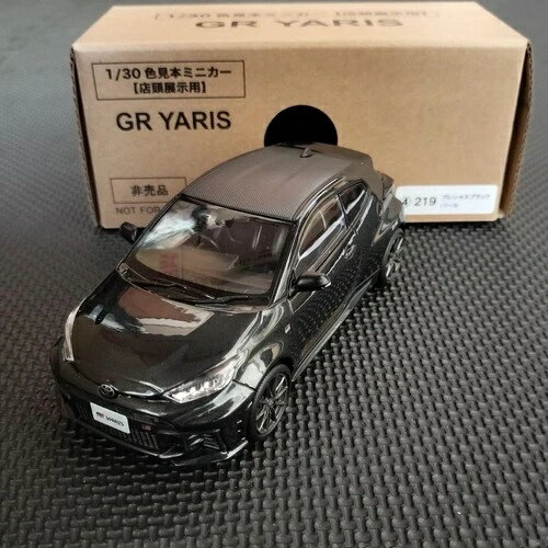 楽天市場】1/30 ミニカー ヤリスの通販
