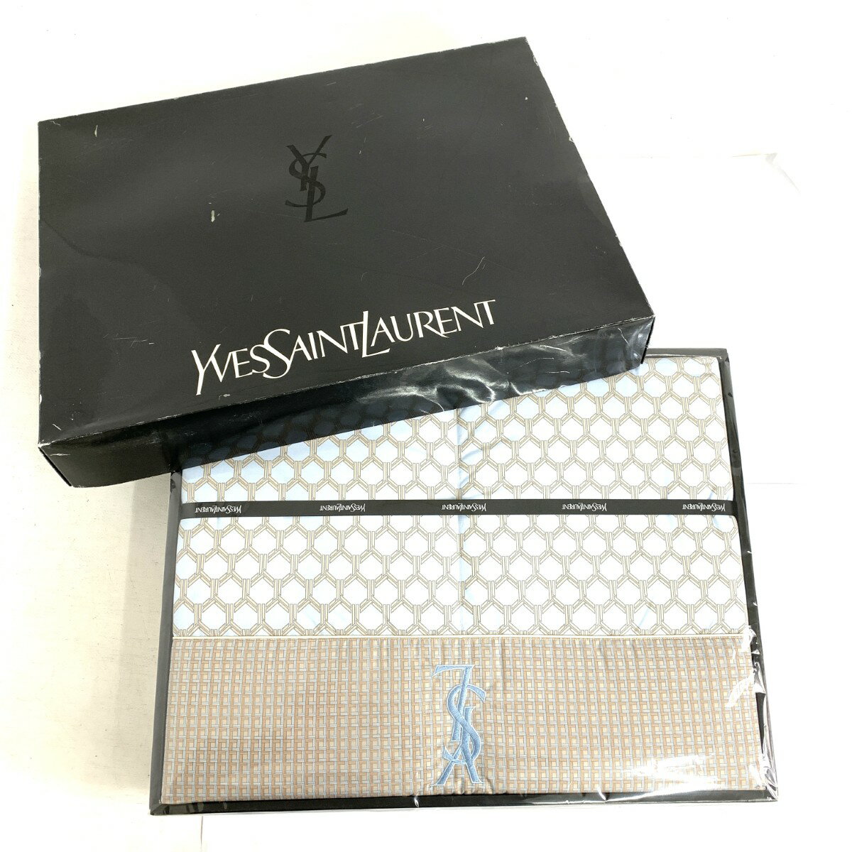 楽天市場】イヴサンローラン 毛布の通販