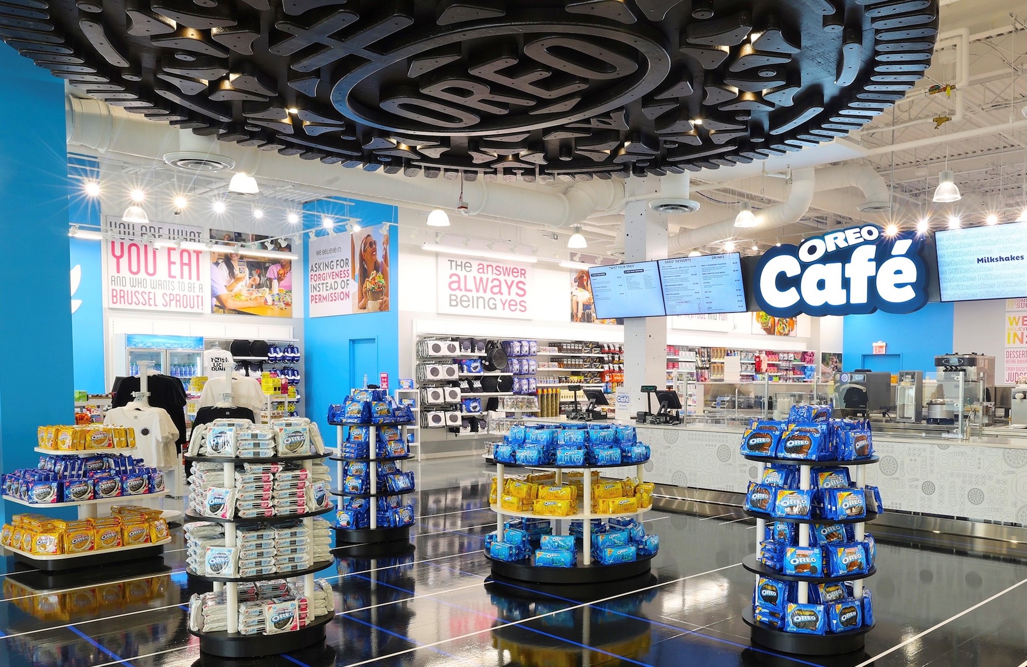 First-ever Oreo cookie cafe opens at NJ's American Dream mall | 6sqft