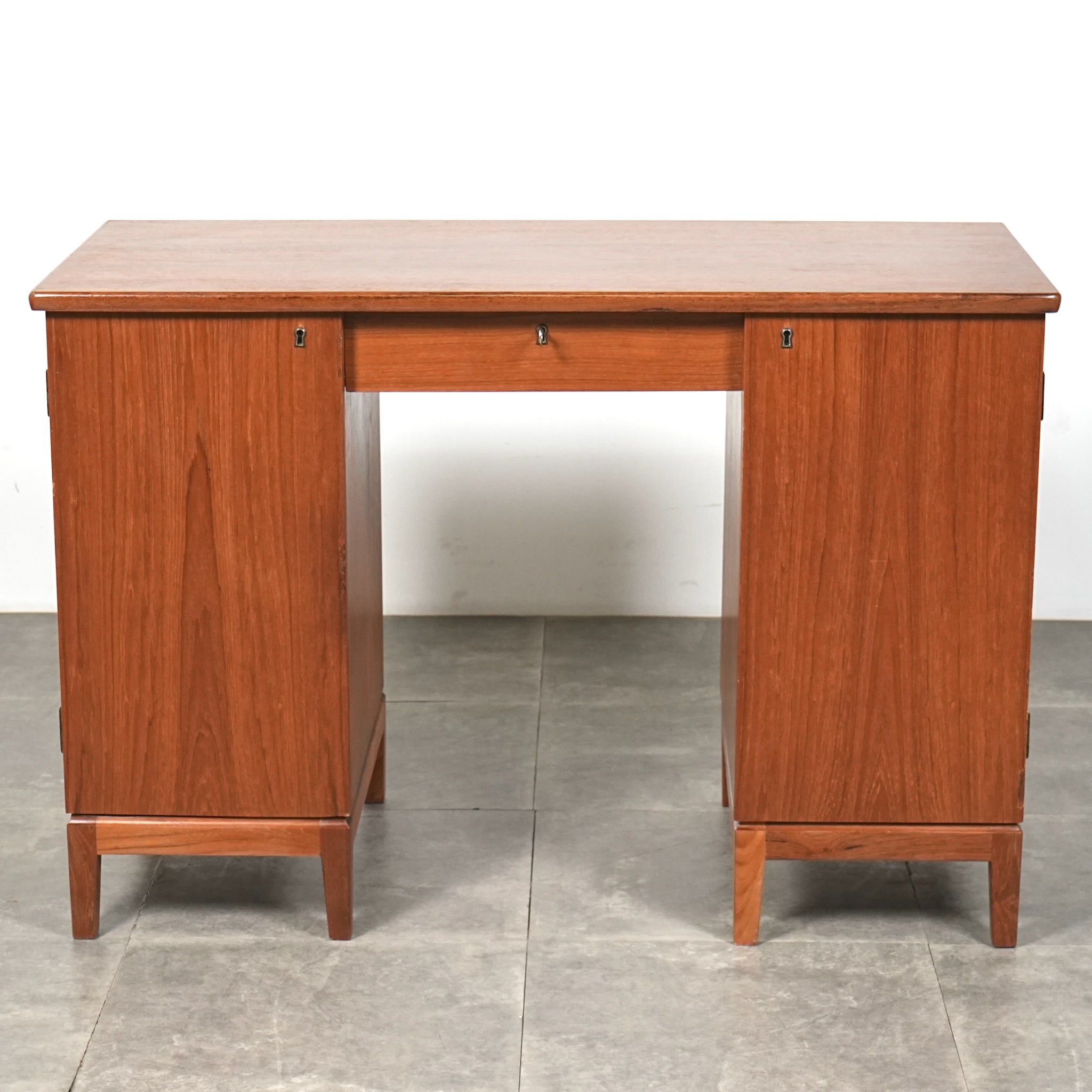 デンマークヴィンテージ デスク – TIME HYPE