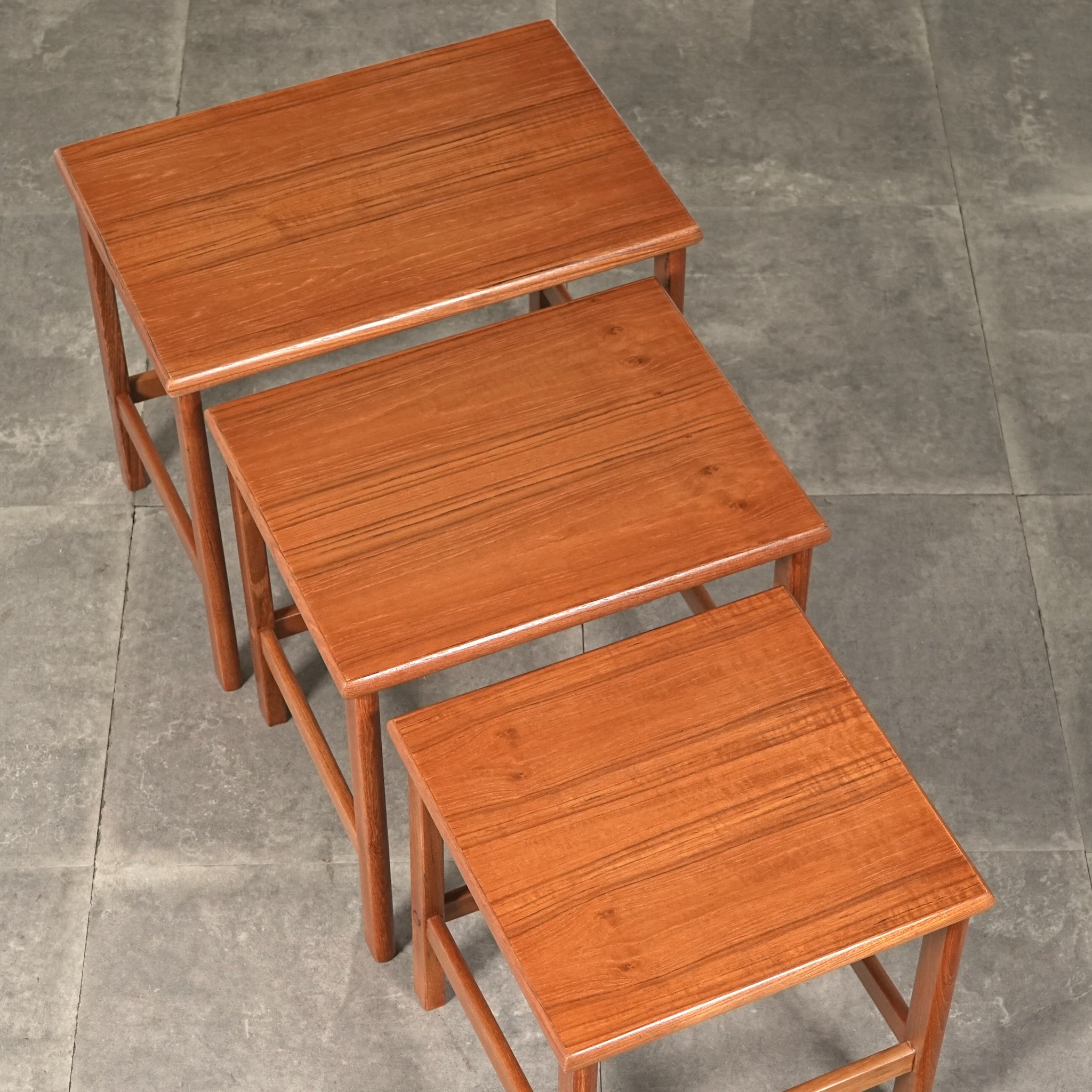 デンマークヴィンテージ ネストテーブル – TIME HYPE