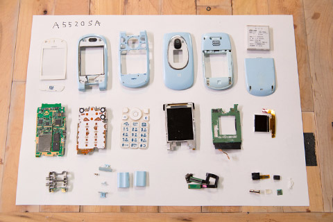 89Z 携帯電話 ガラケー 動作未確認品 修理パーツ取り/コレクション用