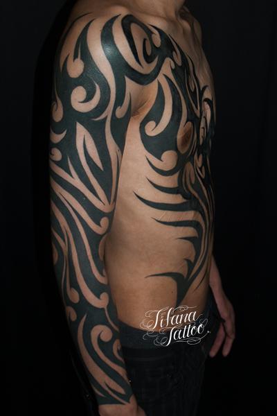 TRIBAL TATTOO – Tifana Tattoo – 東京・渋谷のタトゥースタジオ