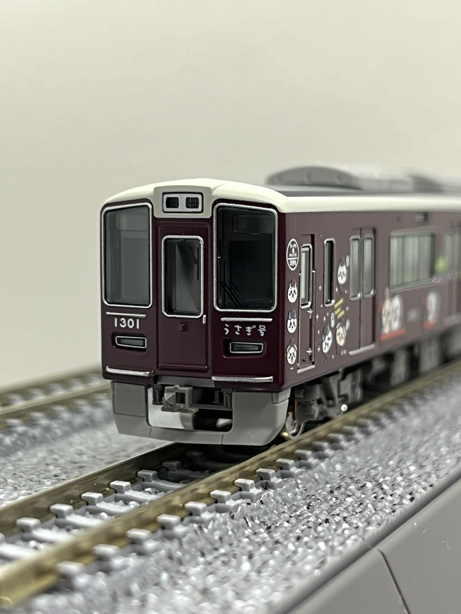阪急1300系 うさぎ号（ちいかわコラボ） 入線レビュー – MSangaの鉄道