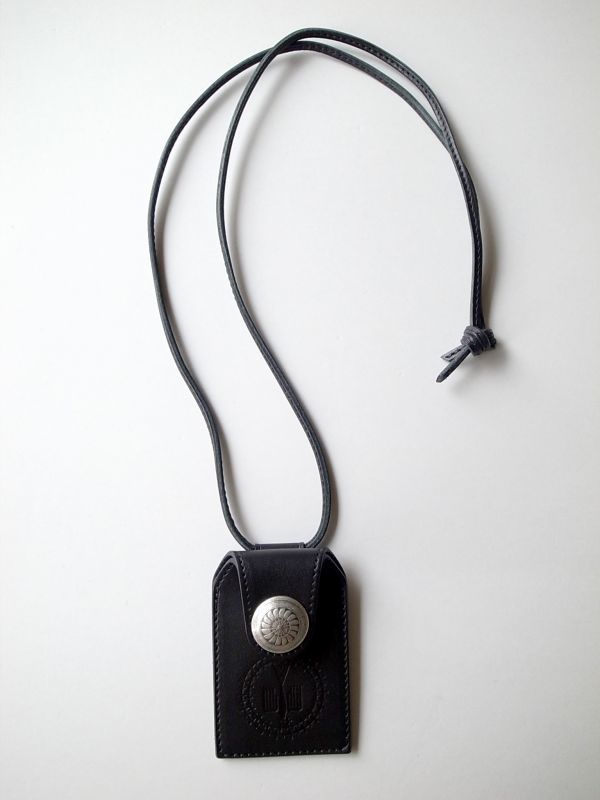 black means お守りケースネックレス・ブラック - tity