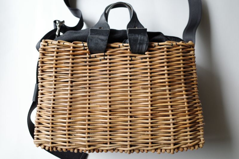 ebagos エバゴス ブライドルレザー×籐プリント入りショルダーバッグ - tity