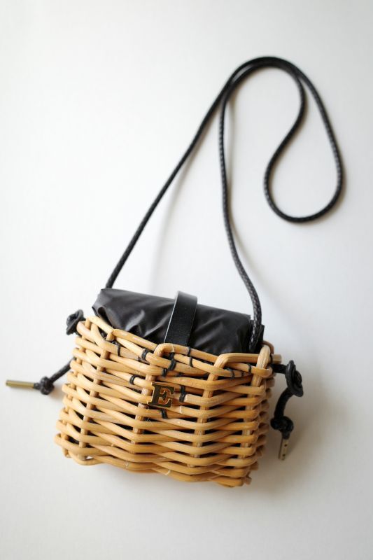 ebagos エバゴス ”E